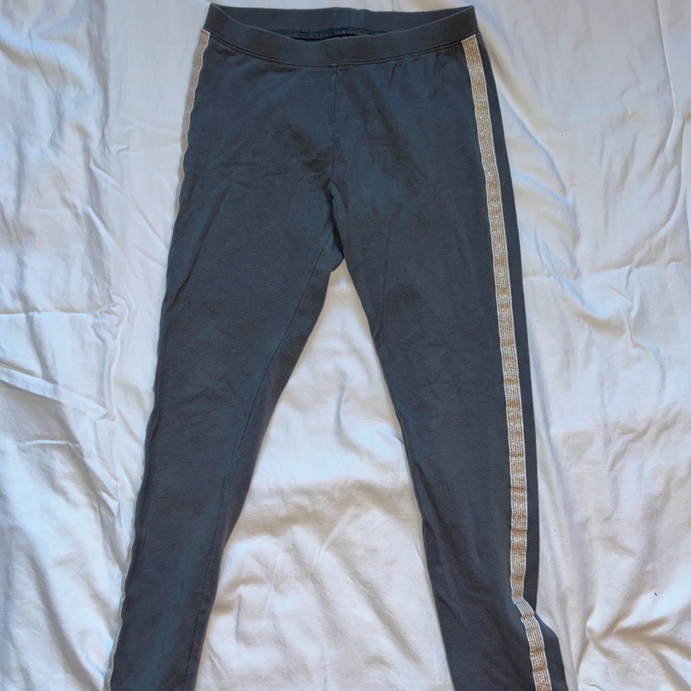 Cat&Jack leggings, gray with white and gold stripes, size large